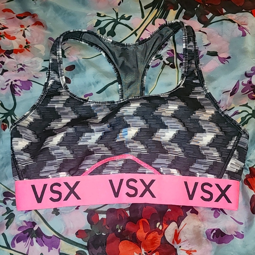 Sports bra